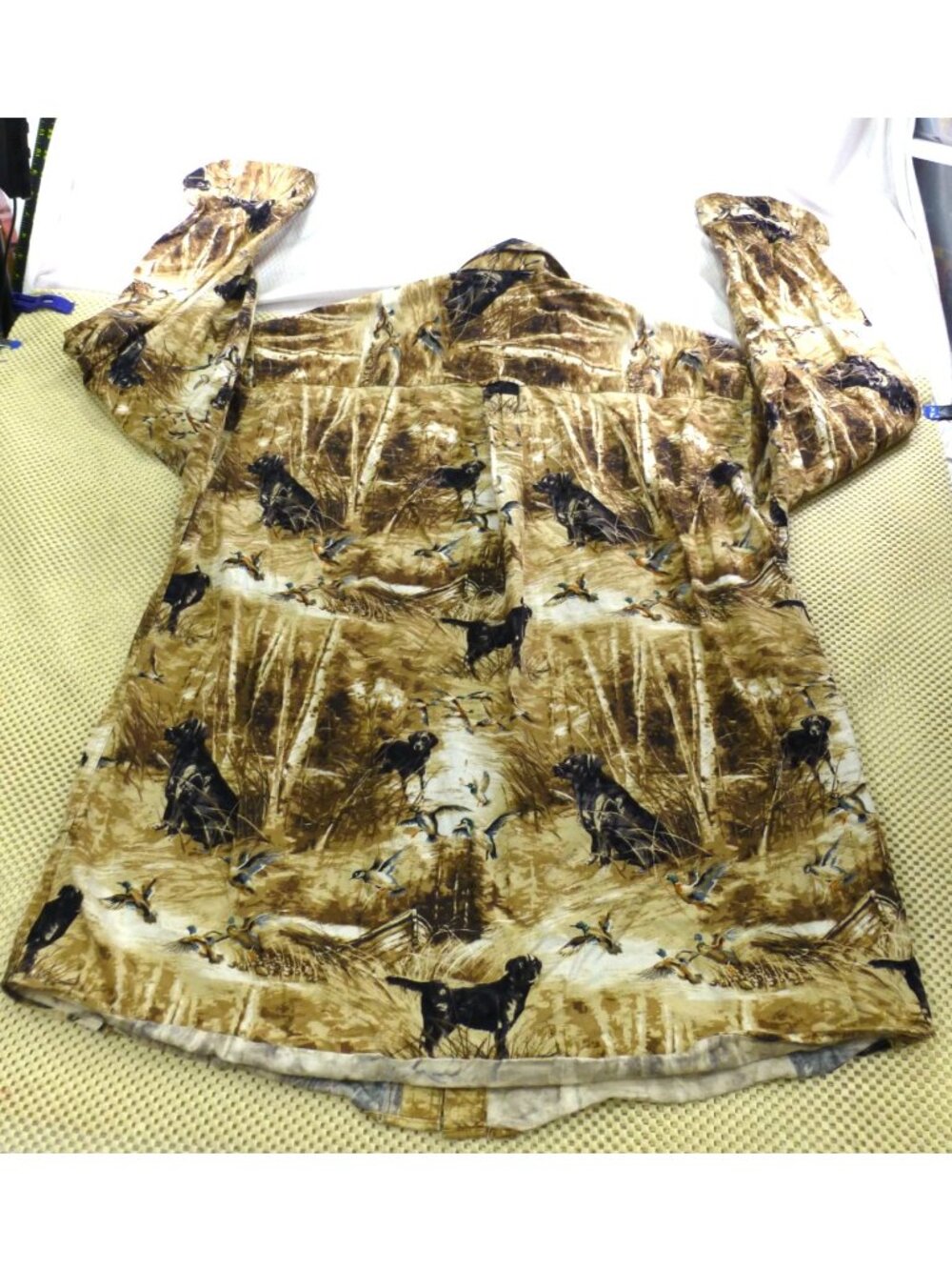 North River Mens Hunting-Themed Button-Up Shirt L 100% Cotton Brown Dogs & Ducks - Picture 2 of 15